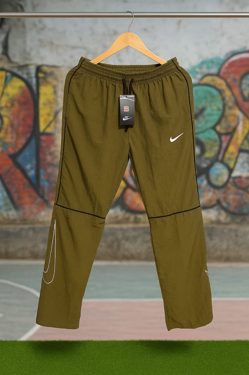 NIKE PREMIUM LOOK TRACKPANTS / JOGGERS