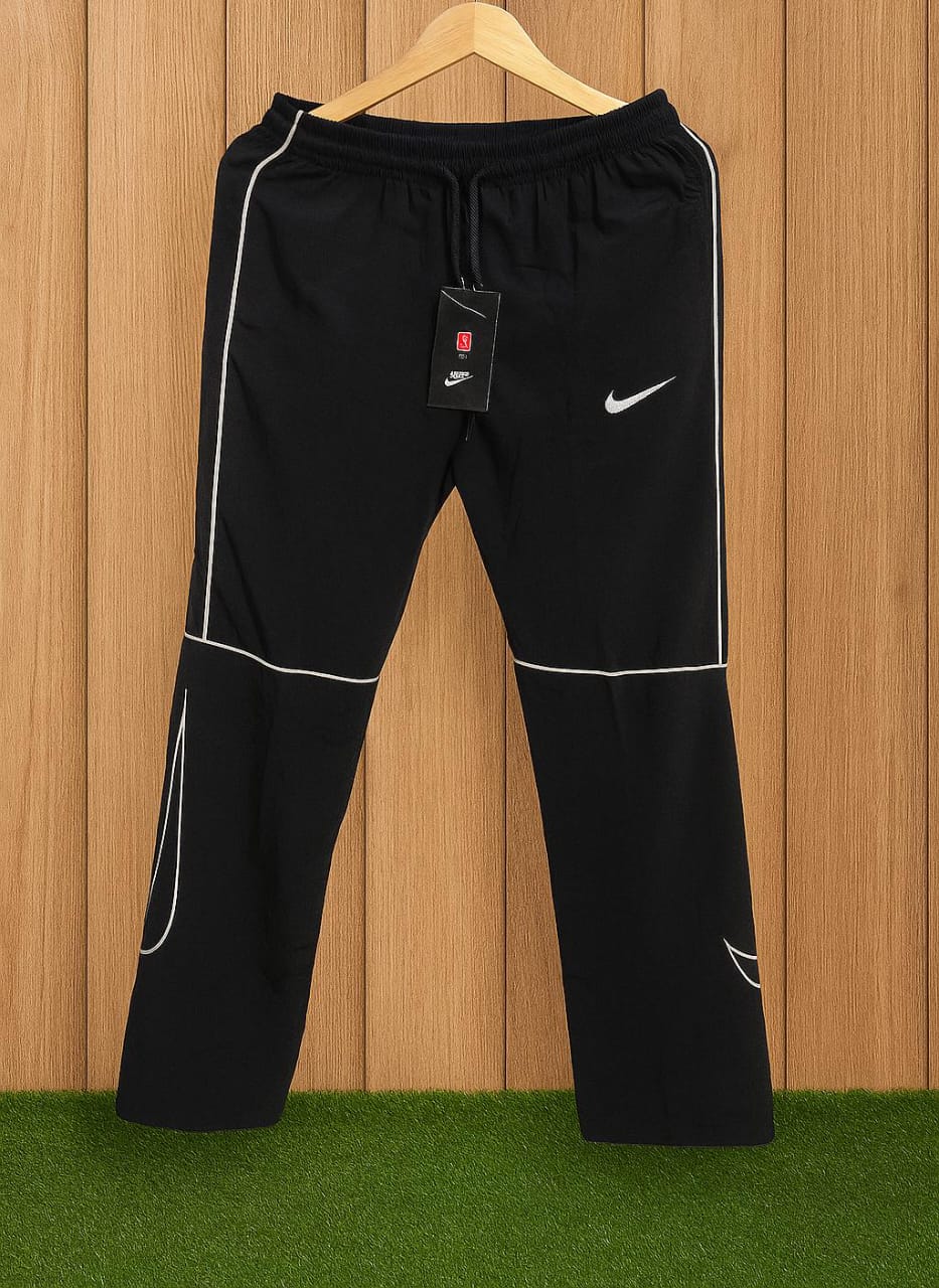 NIKE PREMIUM LOOK TRACKPANTS / JOGGERS